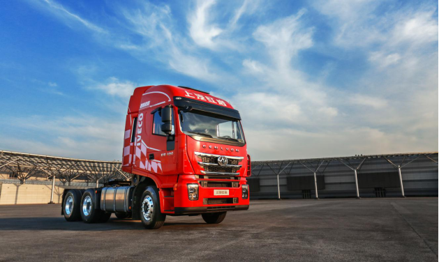 紅巖杰獅2020 AMT牽引車稿件-來吧，展示！且看紅巖杰獅2020 AMT牽引車高顏值與硬實力-20200619V31237.png